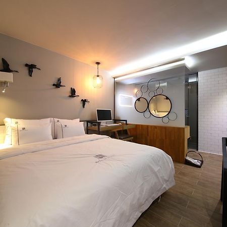 جيونجو Avenue Hotel المظهر الخارجي الصورة