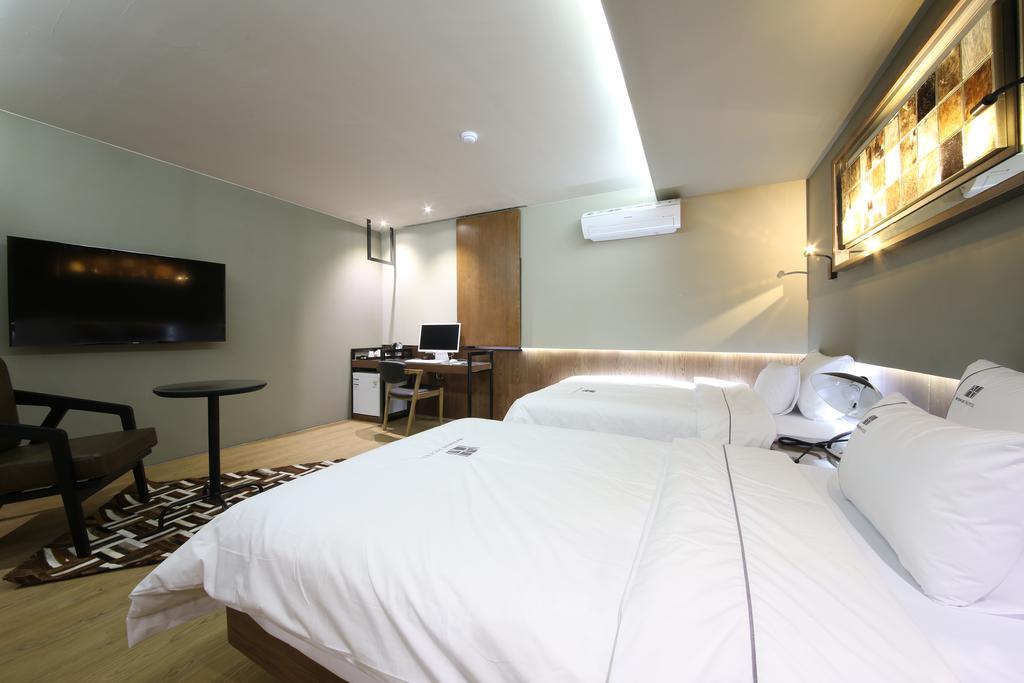 جيونجو Avenue Hotel المظهر الخارجي الصورة