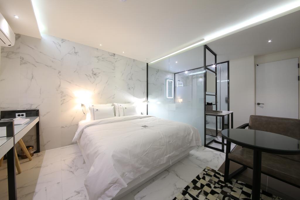 جيونجو Avenue Hotel المظهر الخارجي الصورة