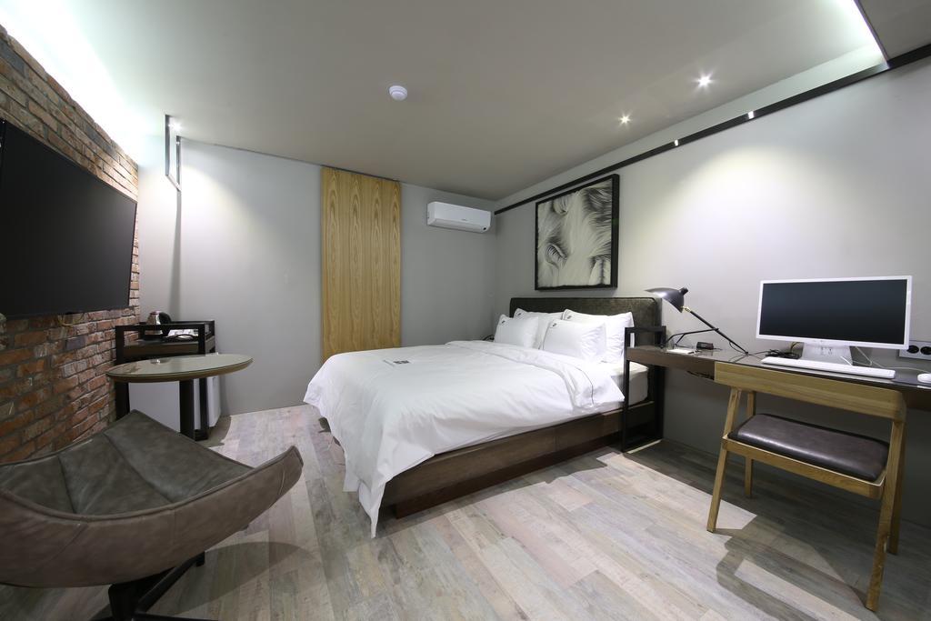 جيونجو Avenue Hotel المظهر الخارجي الصورة